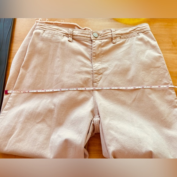 BDG High-waisted Crop Stretch Jeans - Picture 6 of 9